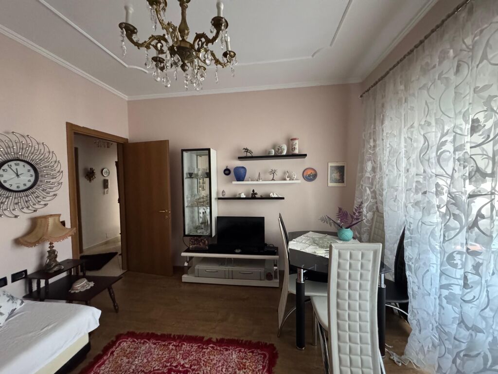 Apartment 2+1 for Rent at Big Market Eleonora