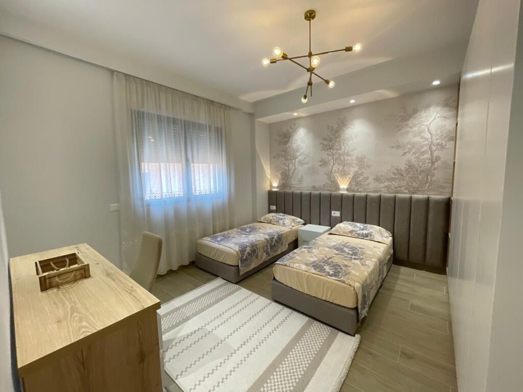 Luxe Apartament 2+1 me qira në Vlorë