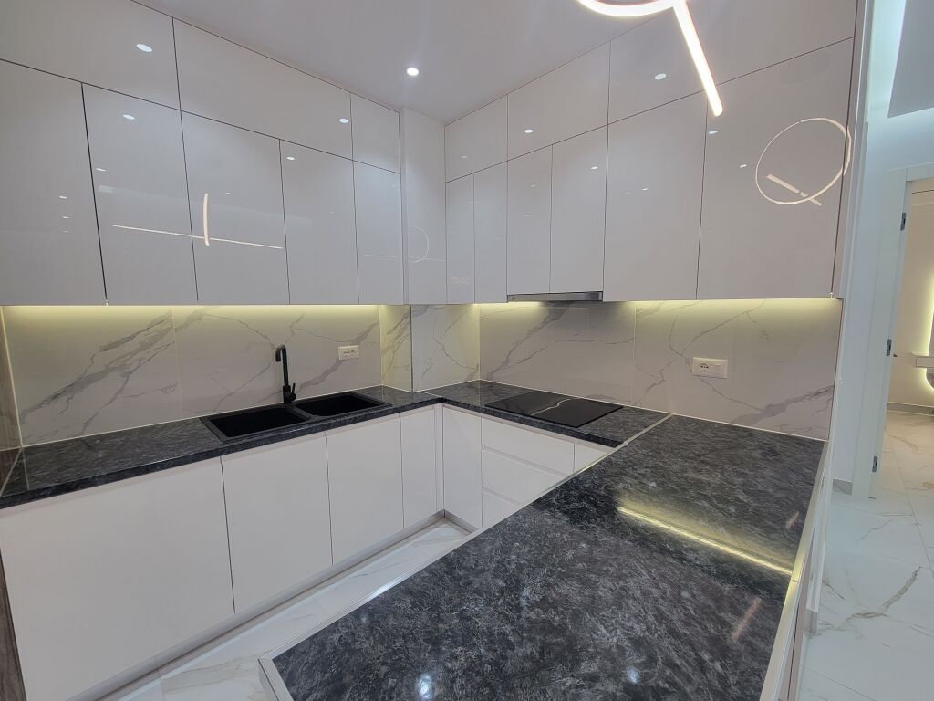 Apartament Luksoz 2+1+2 me qera Kompleksi Delijorgji