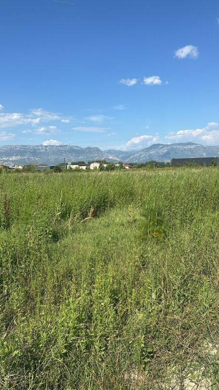 Terreno in vendita a Rinas