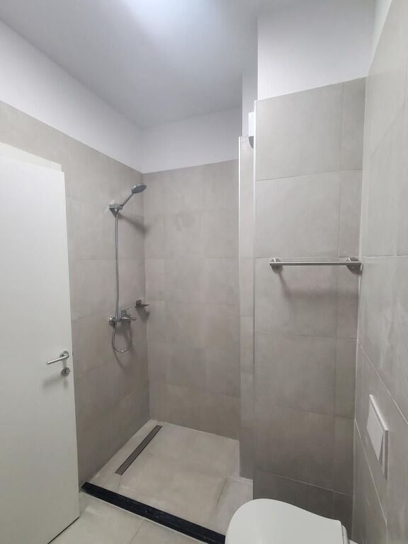 🏡 Appartamento 2+1 in Affitto + Posto Auto – Met Invest, Lago Secco