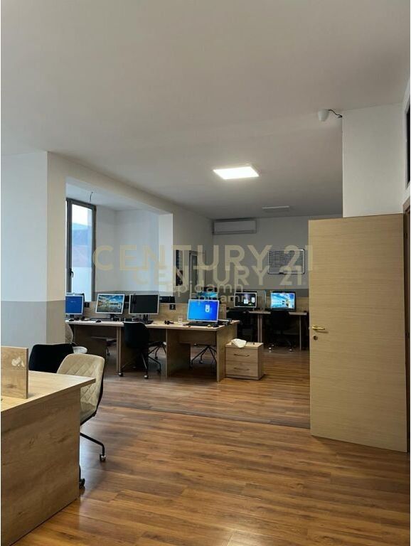 Commercial Space for Rent at Kazazi, Durrës - 800€ | 160 m²