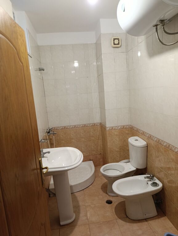 Qera | Apartament 2 + 1 | 21 Dhjetori | 600 €/muaj
