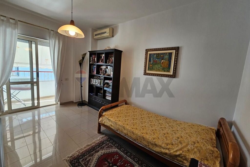 Apartment 2+1 for sale Pazari Ri