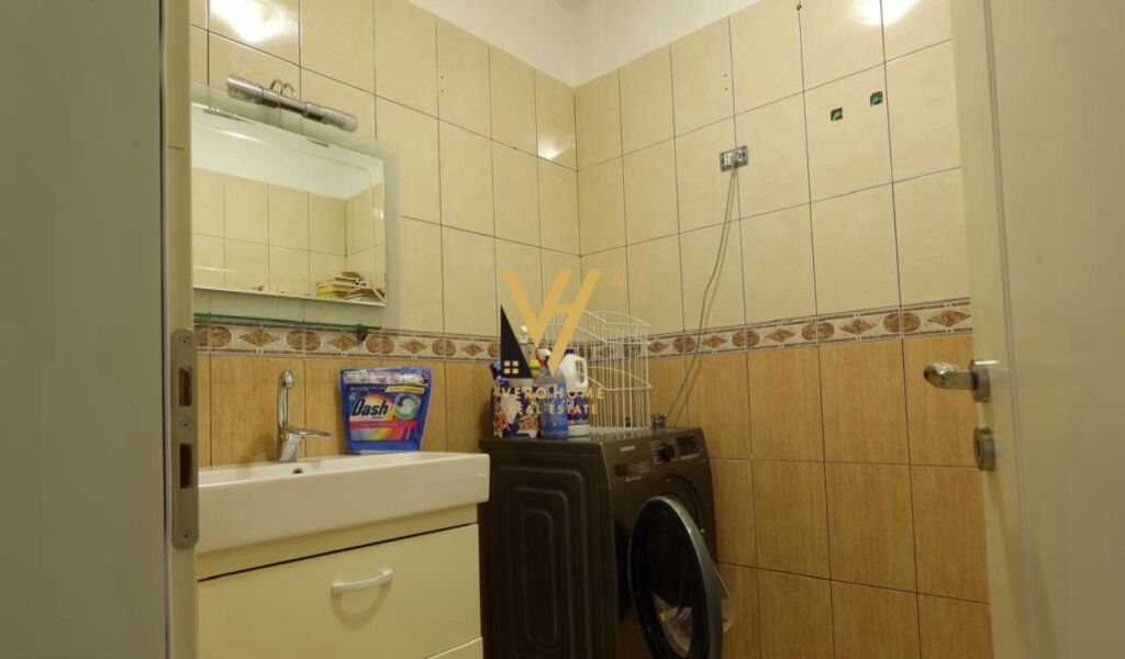 OCCASIONE!! VENDESI APPARTAMENTO 2+1+BLK IN VIA TODI SHKURTI, GRANDI 19.000.000 LEKE