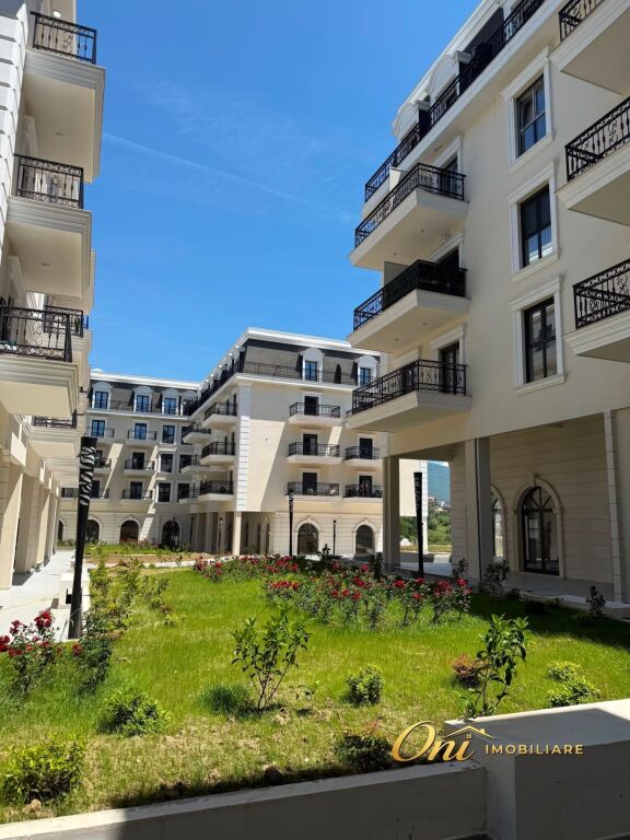 SHITET APARTAMENT 1+1 ME PARKIM