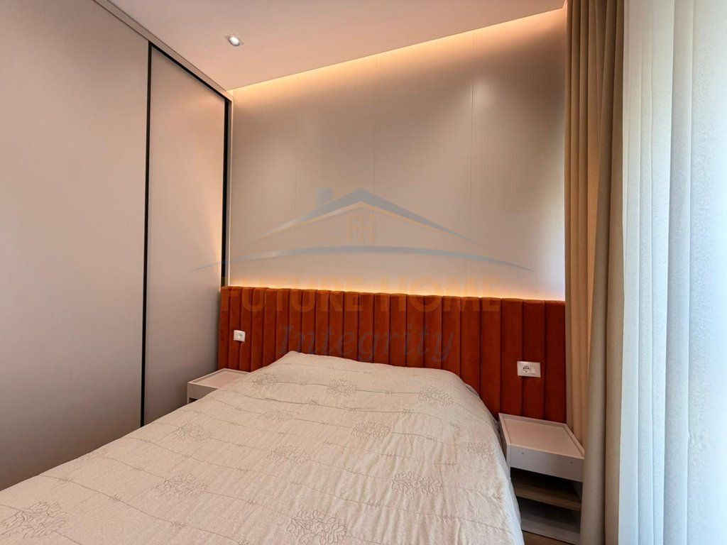Affitto, Appartamento 1+1, Residenza Oxa, Tirana.