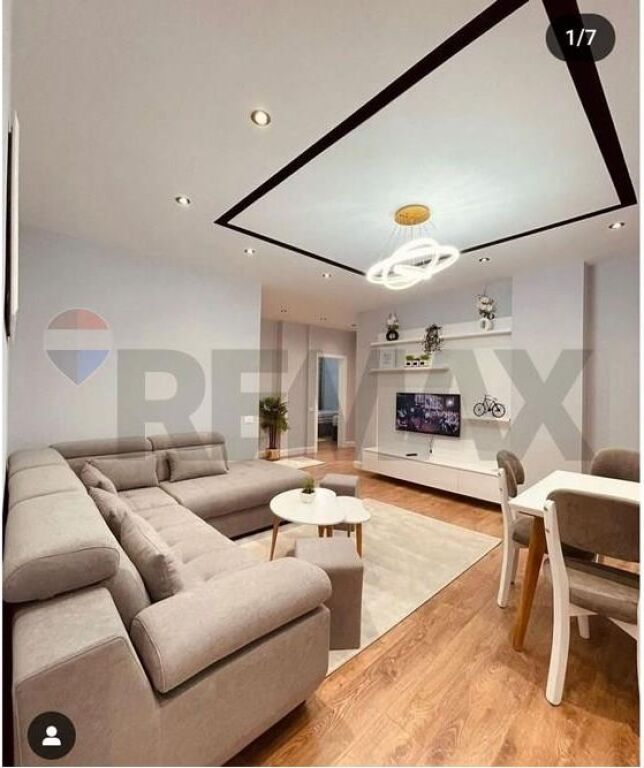 Jepet me qira apartament 2+1 te ish Parku