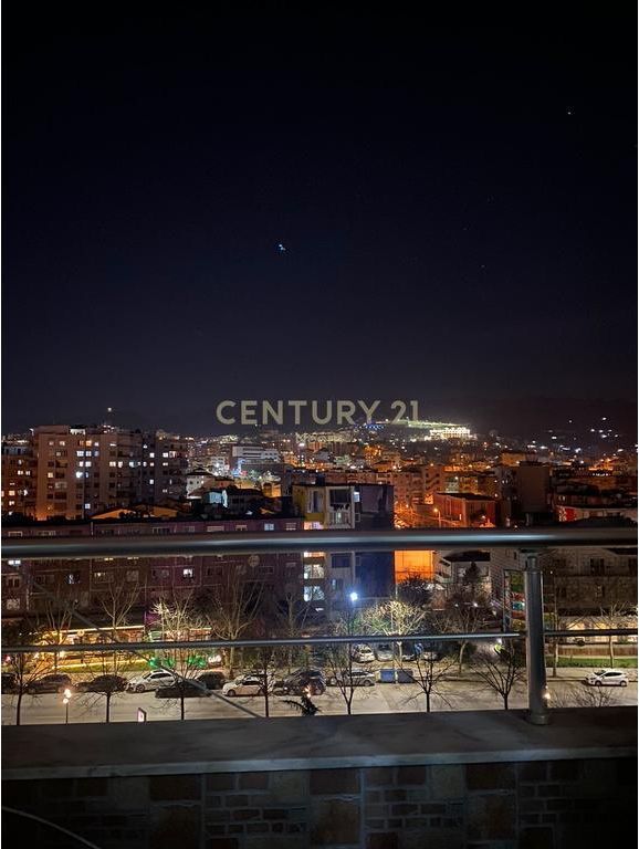 Apartment 4+1 for sale near Delijorgji Complex, on Bajram Curri Boulevard.