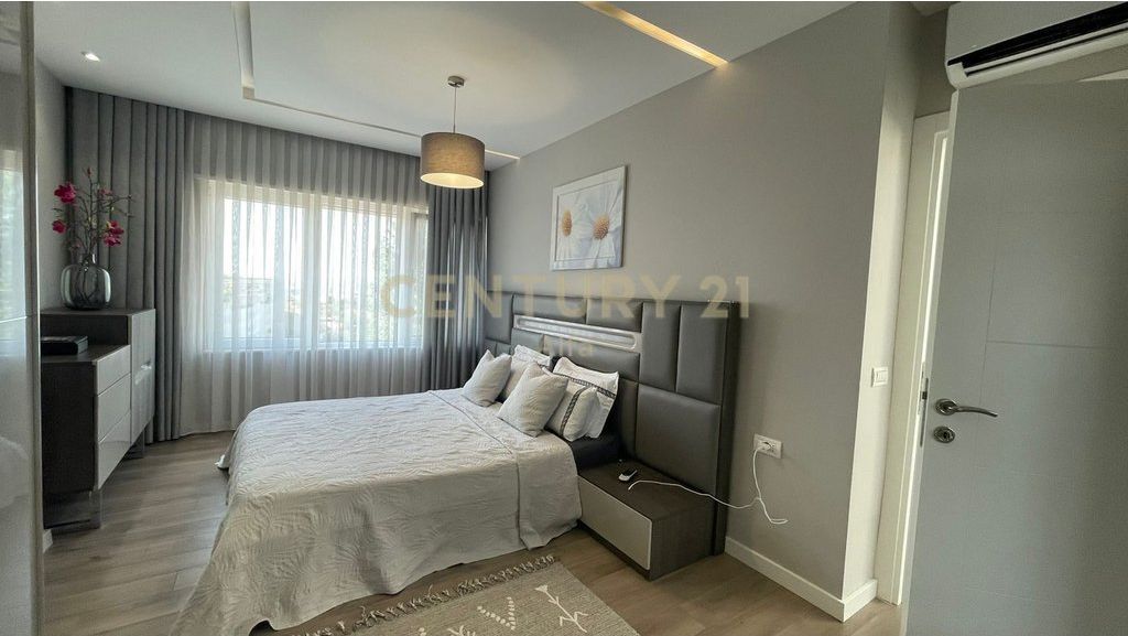 VENDIAMO, VILLA PREMIUM con PISCINA, RESIDENZA KODRA E DIELLIT 2