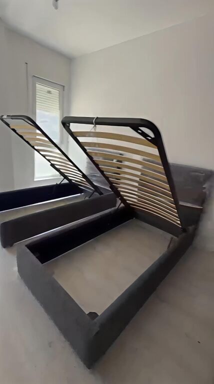 Shitet super apartament ne Univers City