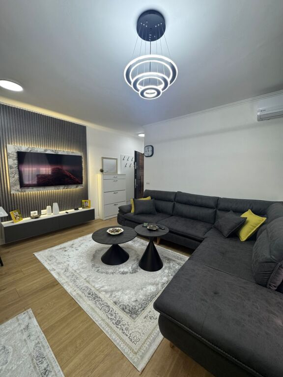 Selit vende in vendita 1+1 super arredamento