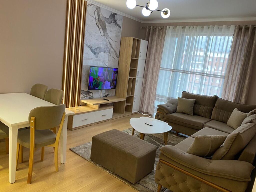 Jepet me Qera Apartament 1+1 në Astir