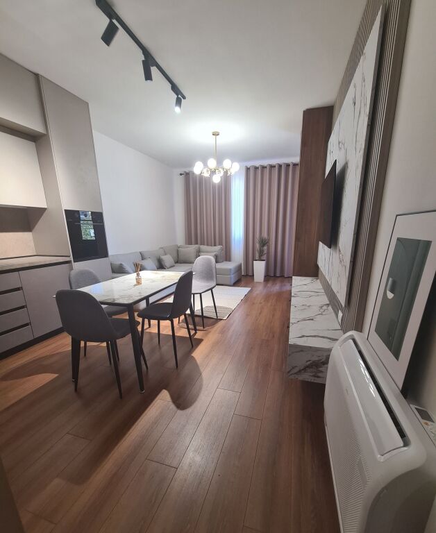 Qera | Apartament 1 + 1 | Rruga Ali Visha | 700 €/muaj