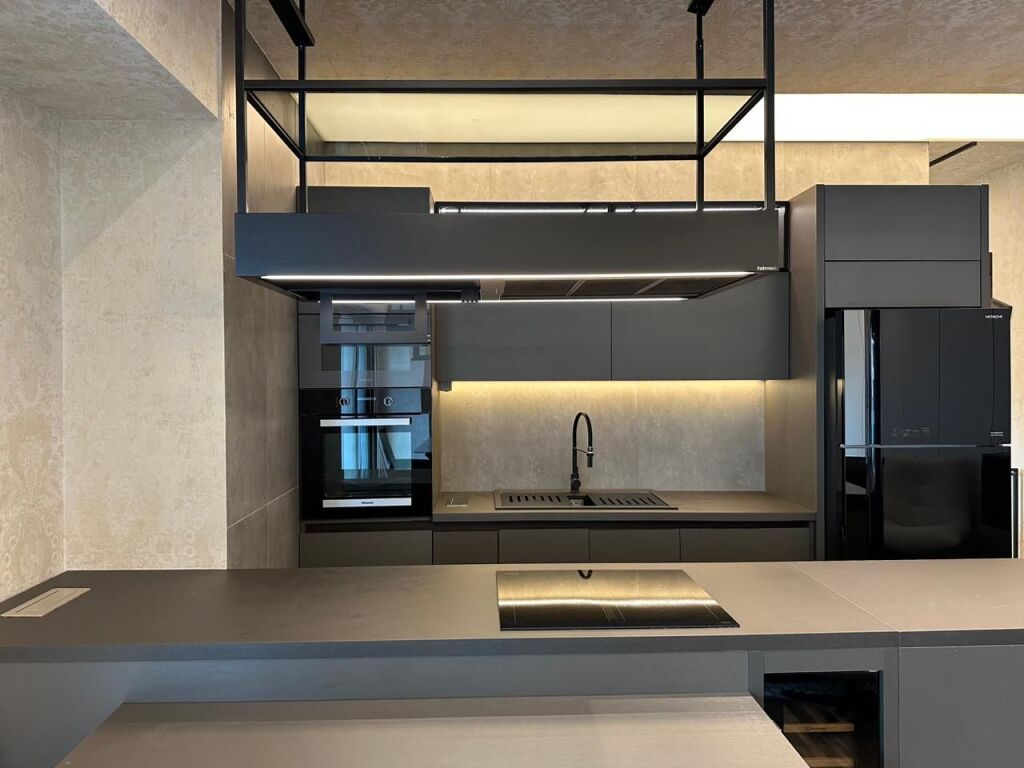 📌 Luxury Apartment for Sale 2+1+2 – Ambassador 3, near Air Albania