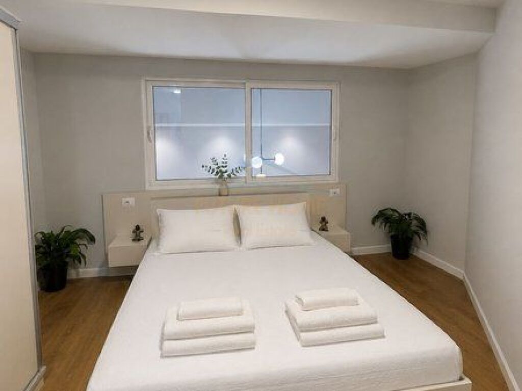 For sale,Apartment 1+1,Liqeni i Thate