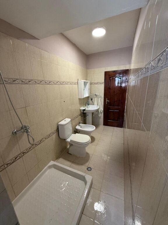 APARTAMENT ME QERA 2+1 RRUGA E ELBASANIT 55.000 LEKE FH-79890