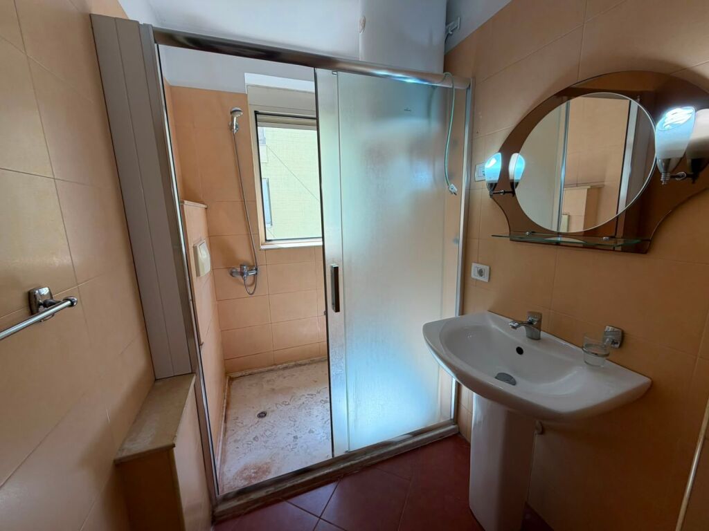 Affittasi appartamento 2+1 vicino al lago secco
