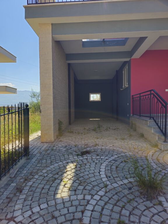 🏡 Villa in Affitto vicino a TEG