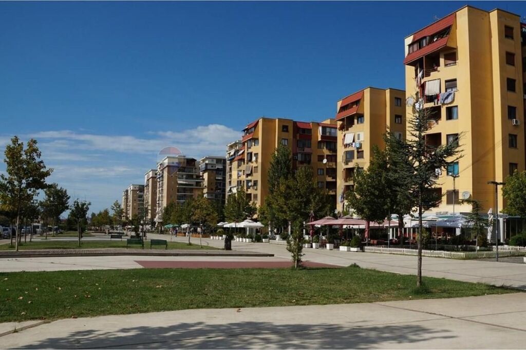 We offer a 2+1 apartment at the former aviation field