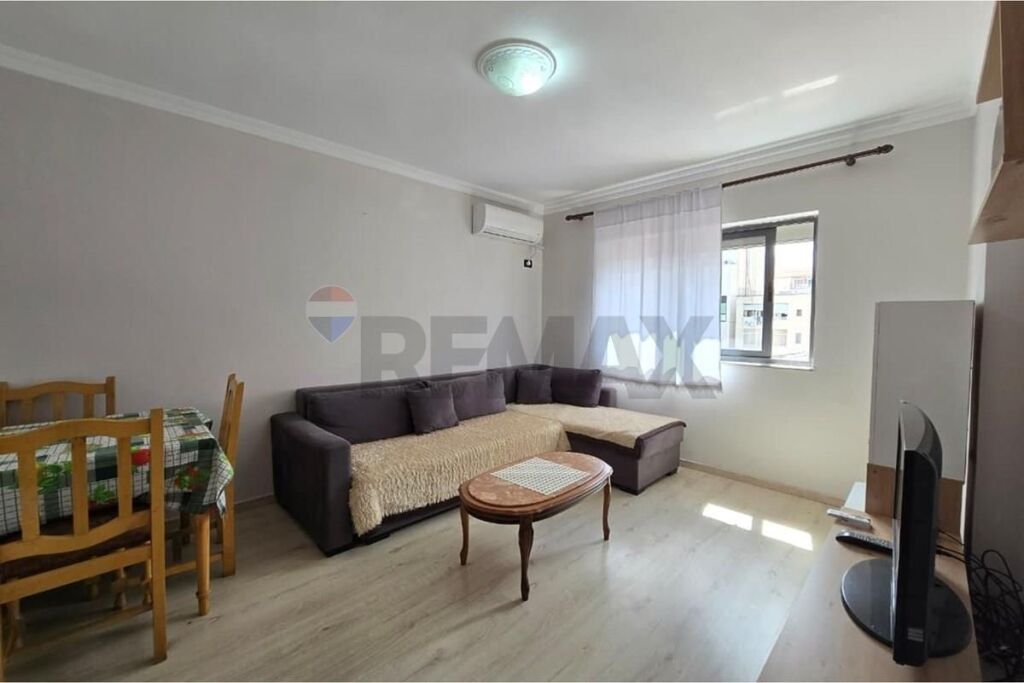 PER QIRA APARTAMENT 1+1 NE RRUGEN MYSLYM SHYRI!