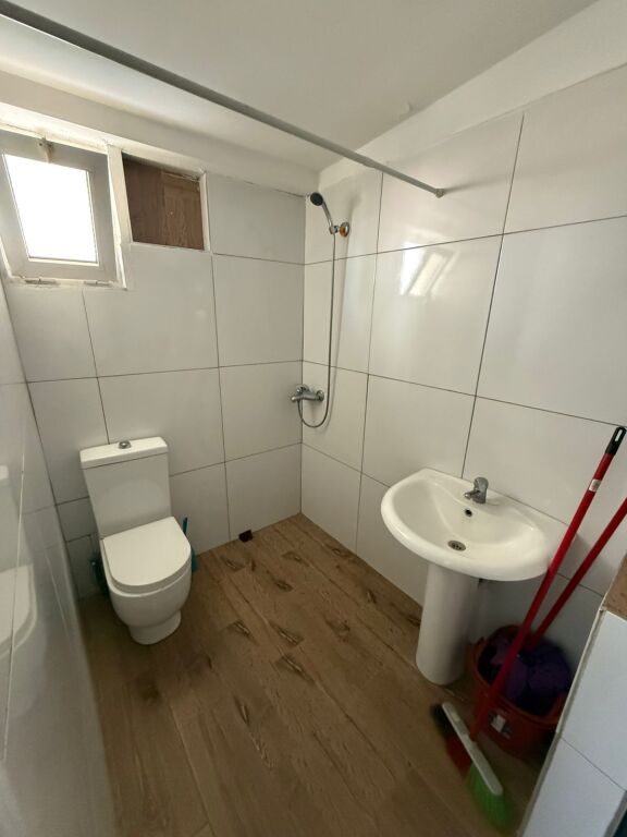 Apartament 1+1 per qera Laprake !