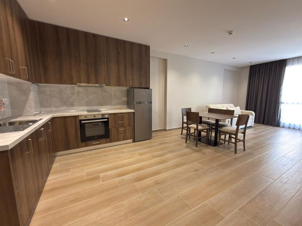 Apartament 1+1 per qera ,Lungomare Vlore