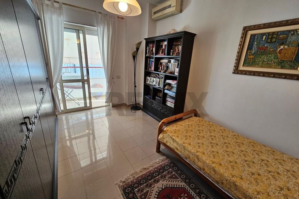 Apartment 2+1 for sale Pazari Ri