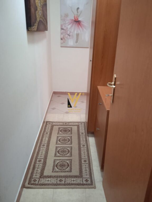 MONOLOCALE 40 M2 IN AFFITTO IN CENTRO 50.000 LEKE