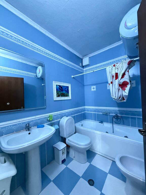 Apartment 2+1+2 with balcony for rent in the Blloku area