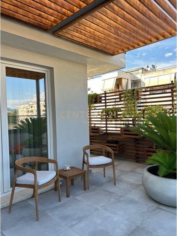 UNIQUE PENTHOUSE FOR SALE IN THE HEART OF THE FORMER BLOK Exclusive Penthouse – A New Standard of Luxurious Living! 1,200,000 €