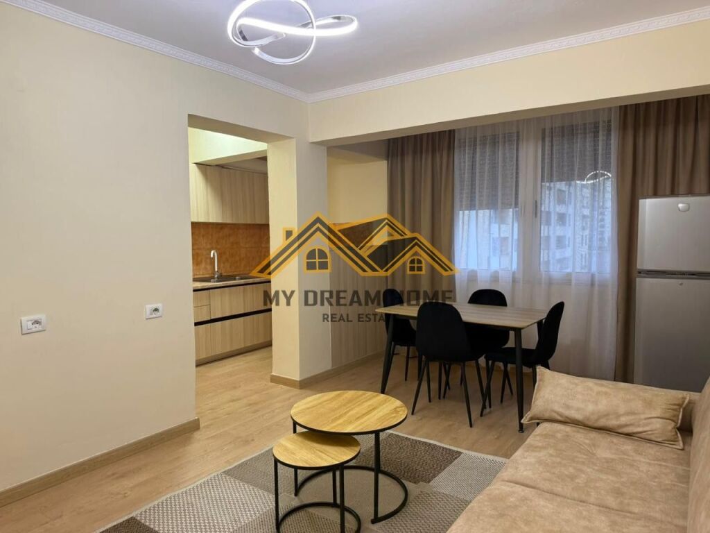 JEPET ME QIRA APARTAMENT 1+1 TEK RRUGA E RE E PORTIT!