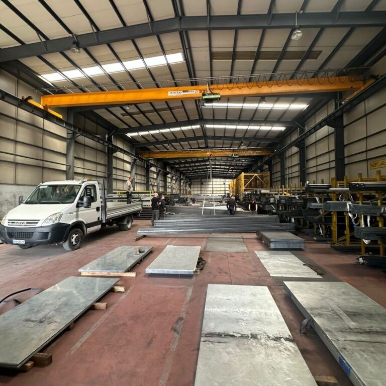 🏭✨ INDUSTRIAL WAREHOUSE FOR SALE 4,214 m² – VORË ✨🏭