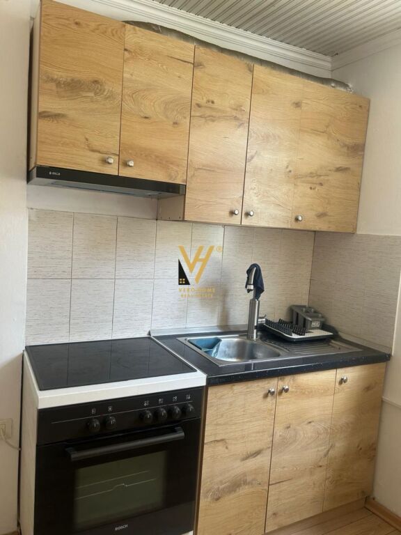 ENTRANCE 1+1 FOR RENT IN VASIL SHANTO 45,000 LEKE