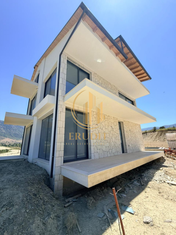 VILLA FOR SALE  RADHIMË, VLORË