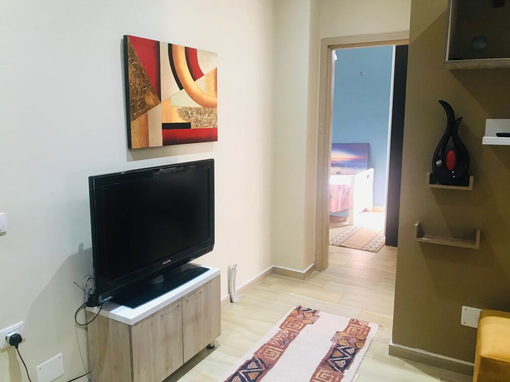 Ofrohet me qera Apartament, 2+1+verande, i mobiluar i ri tek Rezidenca “Shopi”, Elbasan