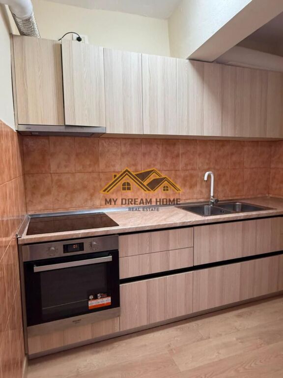 JEPET ME QIRA APARTAMENT 1+1 TEK RRUGA E RE E PORTIT!