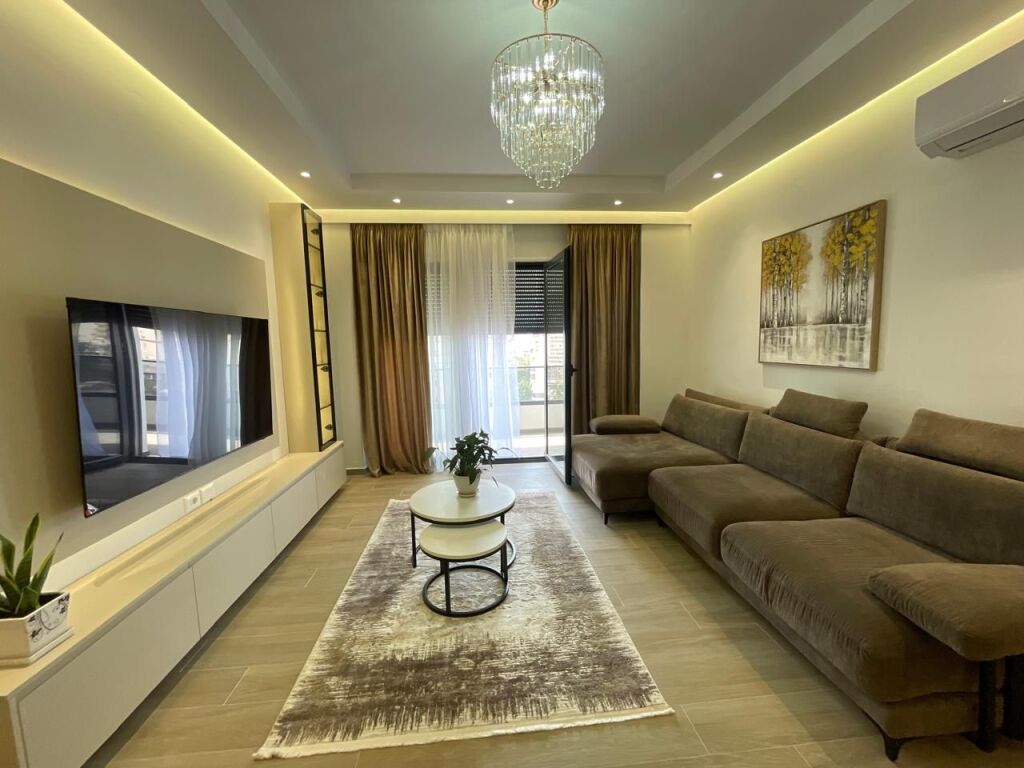 Luxe Apartament 2+1 me qira në Vlorë