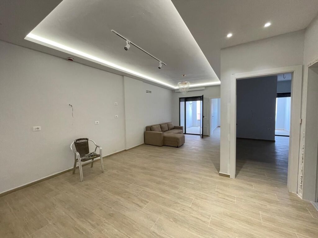 Apartment 2+1 in Vlore