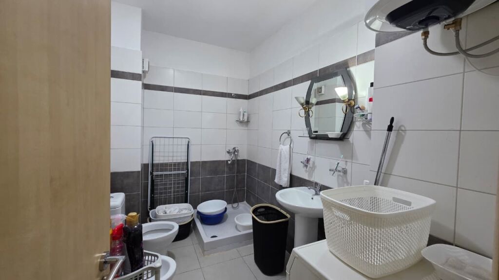 Shitet apartament 2+1, Misto Mame
