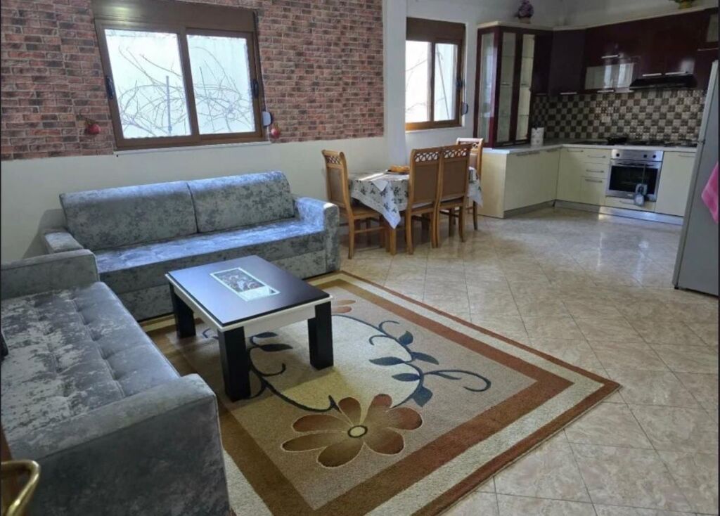 Casa privata in affitto 1+1 - 📍Ville Americane, vicino alla scuola Viktor Hygo