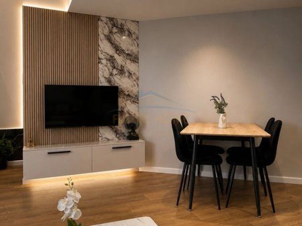 For sale,Apartment 1+1,Liqeni i Thate