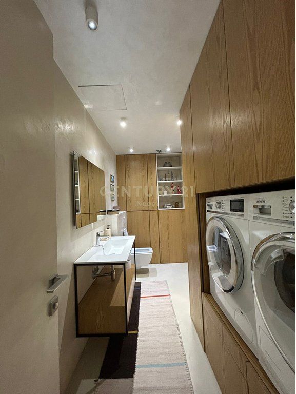 UNIQUE PENTHOUSE FOR SALE IN THE HEART OF THE FORMER BLOK Exclusive Penthouse – A New Standard of Luxurious Living!