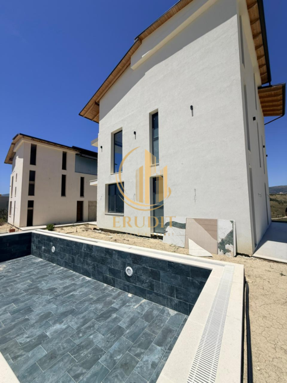 VILLA FOR SALE  RADHIMË, VLORË