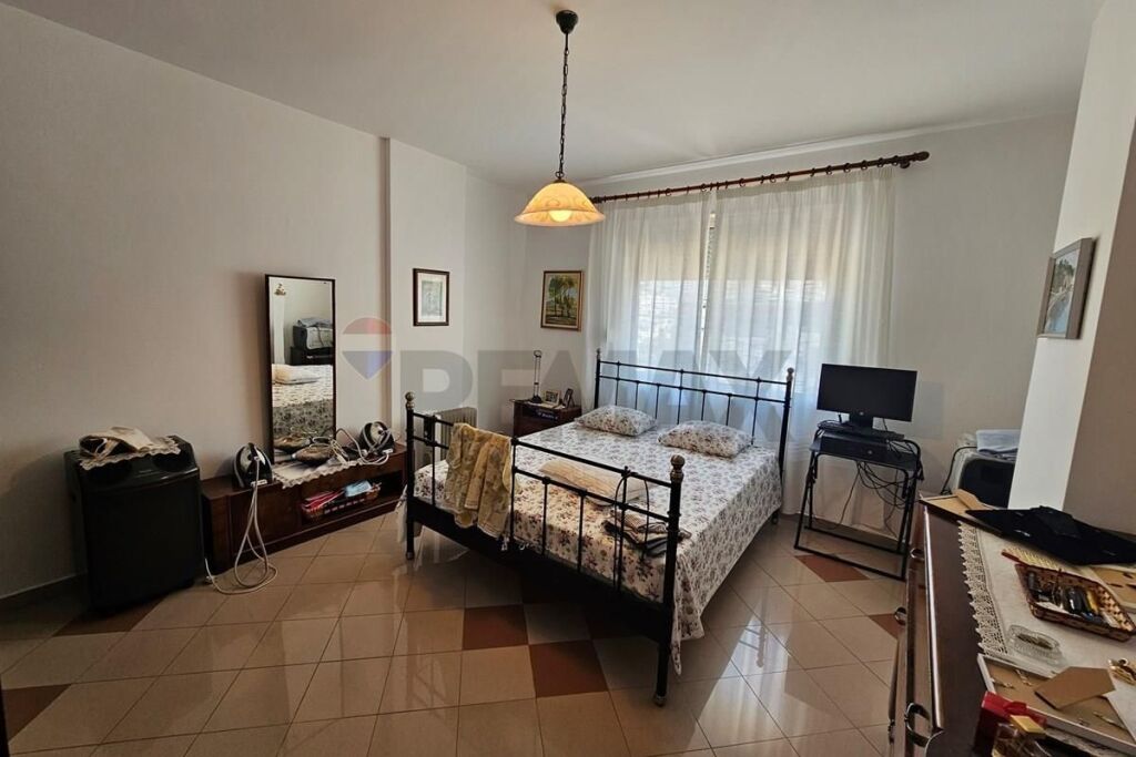 Apartment 2+1 for sale Pazari Ri