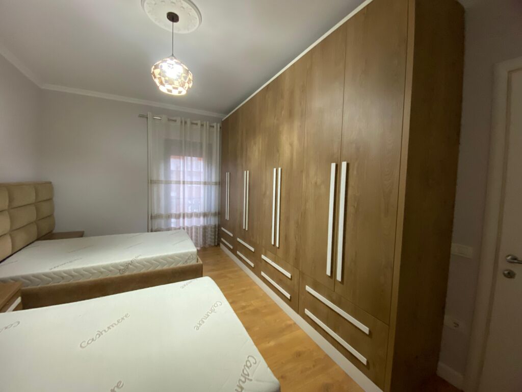 🏡 Jepet Apartament me Qira 3+1  📍 green city