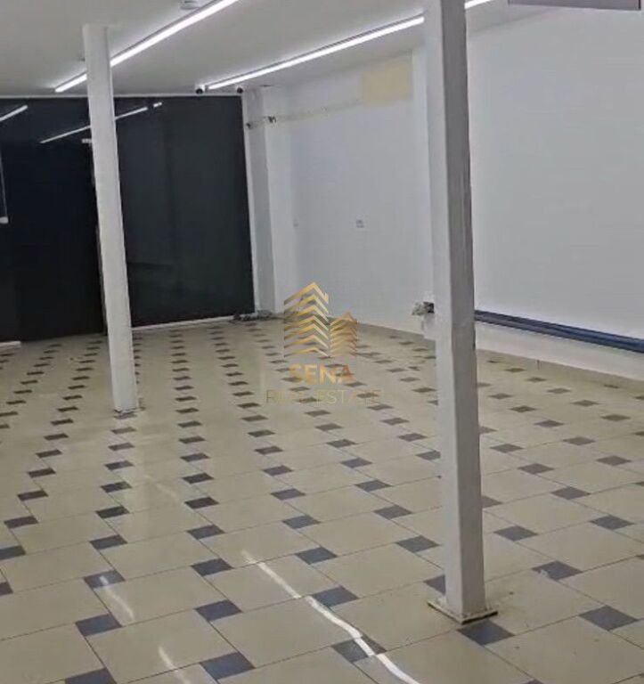 For rent, Duplex business premises 134m², Myslym Shyri Street, 150,000 Lek/month