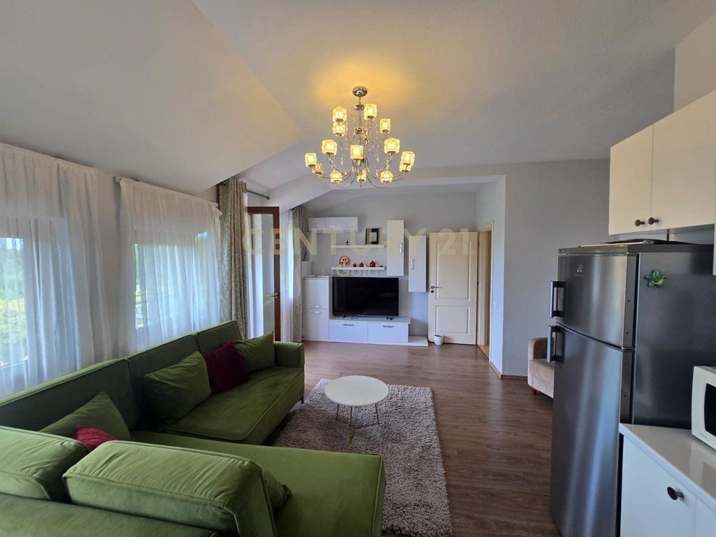 APPARTAMENTO IN AFFITTO AL LAGO DI TIRANA. 900 € /Mese