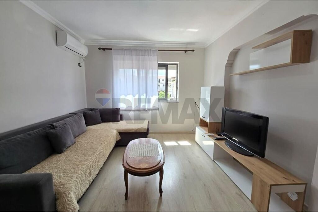 PER QIRA APARTAMENT 1+1 NE RRUGEN MYSLYM SHYRI!