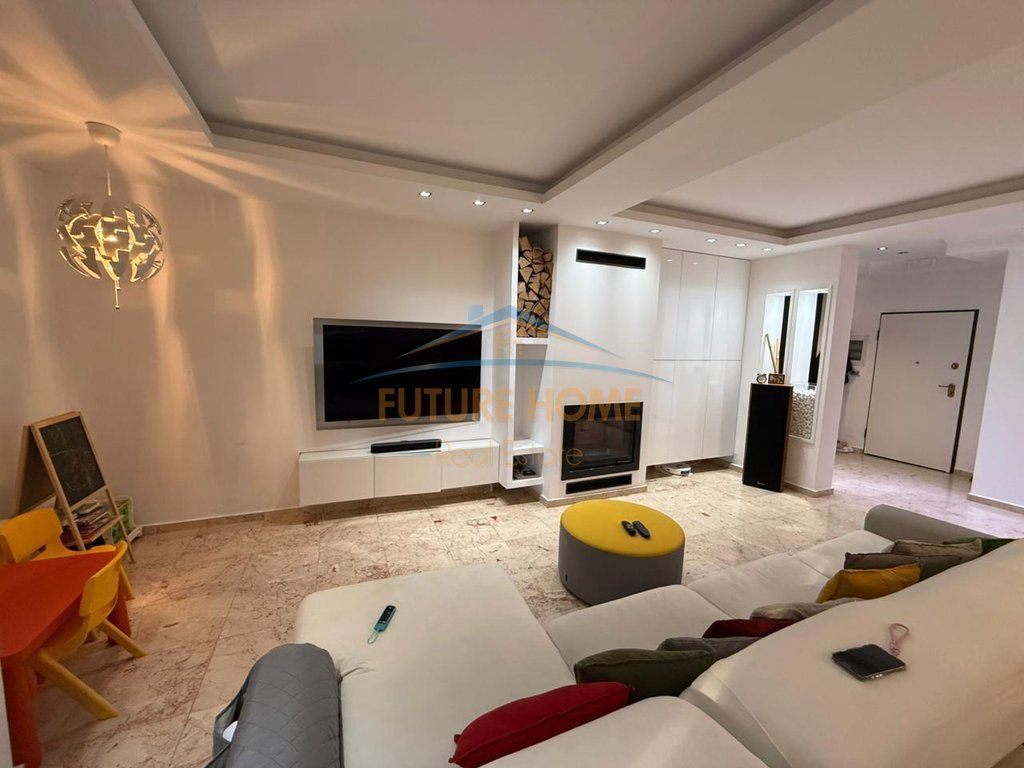 For sale, Apartment 3+1+2+Garage+Storage, Dry Lake, Tirana